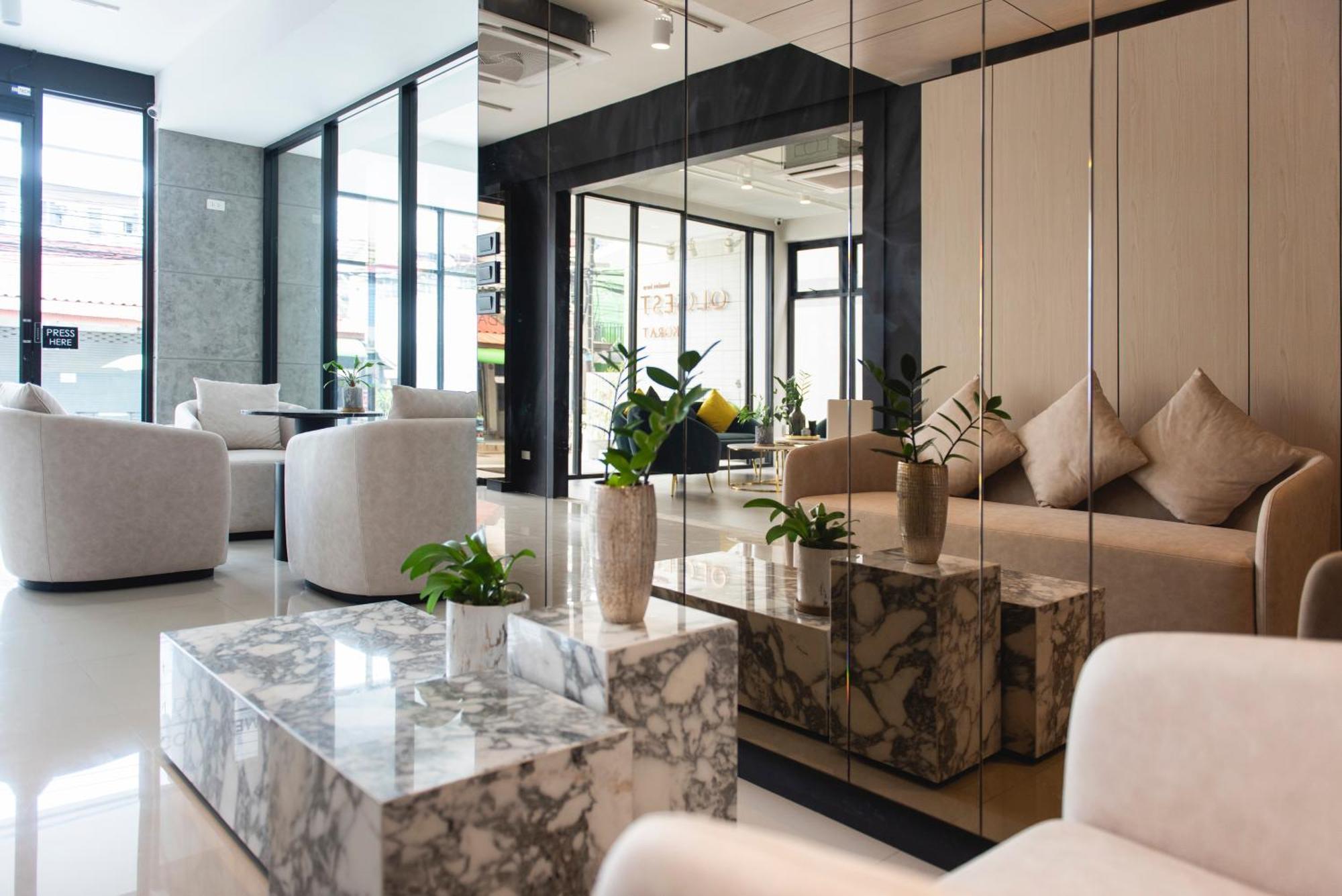 Qlosest Hotel 呵叻 外观 照片